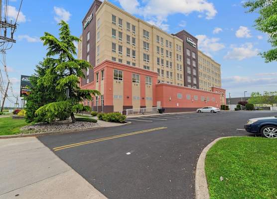 Hotel Executive Suites 1