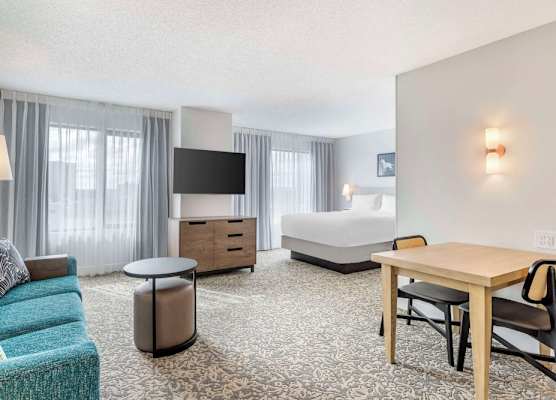 Sonesta ES Suites San Antonio Downtown Alamo Plaza - Newly Renovated 1