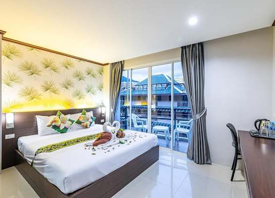 The Chic Patong Hotel 1