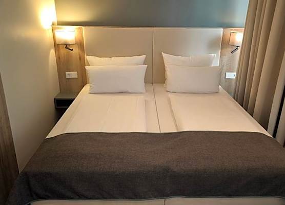 Hotel St.-Michaels-Heim 1