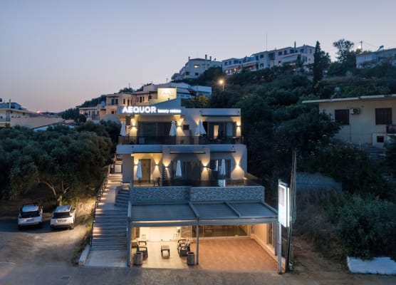 Aequor Luxury Rooms & Apartments 1