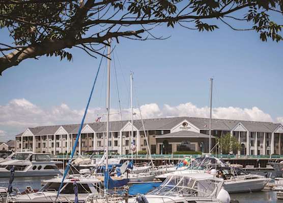 DoubleTree by Hilton Racine Harbourwalk 1