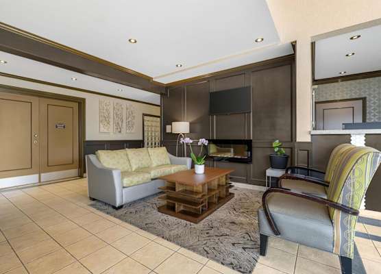 Best Western King George Inn & Suites 1