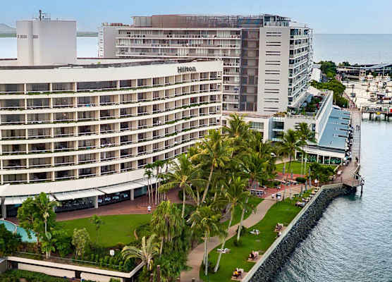 Hilton Cairns 1