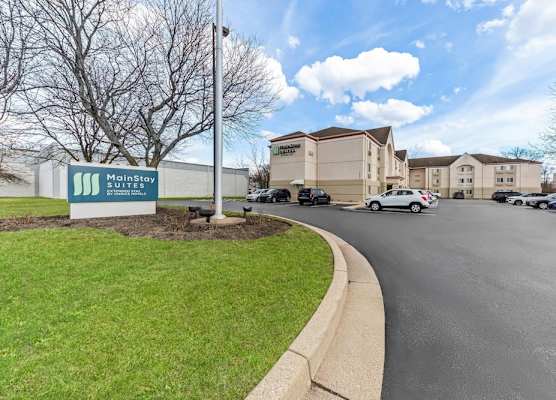 MainStay Suites Cincinnati Blue Ash 1