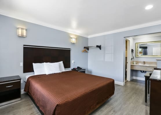 3rd Avenue Inn 1