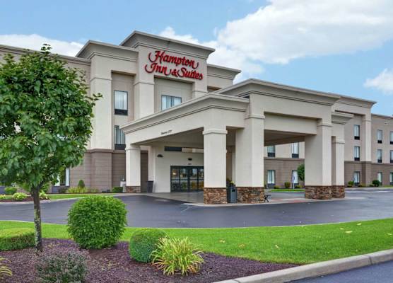 Hampton Inn & Suites New Hartford 1