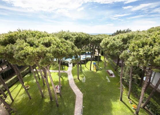 Aparthotel La Pineta 1