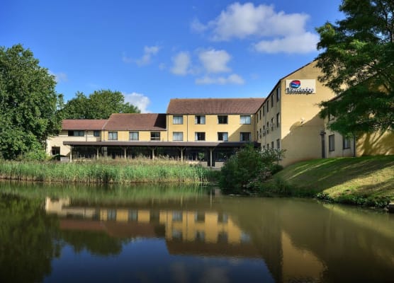 Travelodge Bath Waterside 1