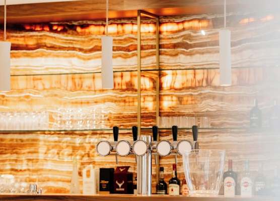 Alfred Hotel & Gastro Bar 1