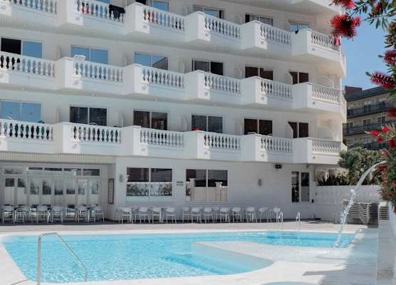 Hotel Bernat II 4*Sup 1