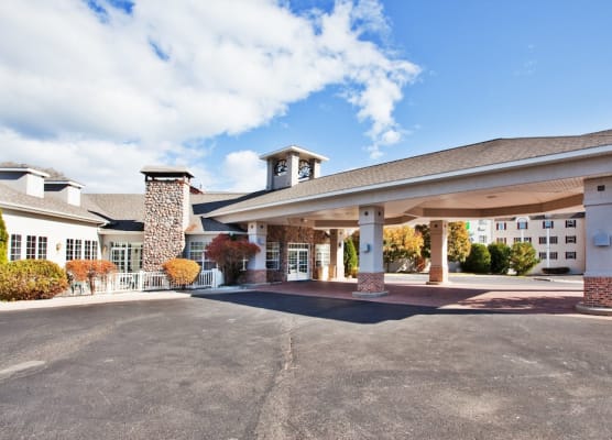 Holiday Inn Express ST. IGNACE-LAKE FRONT by IHG 1