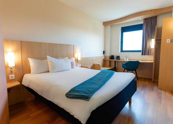 Ibis Ripollet 1
