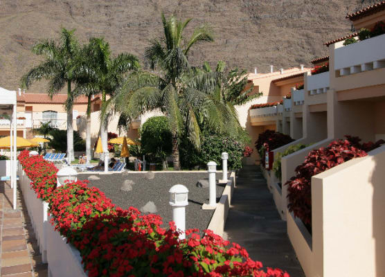 Apartamentos Jardín del Conde 1