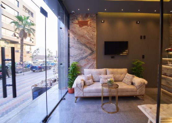 Gold's Pyramids Hotel 1