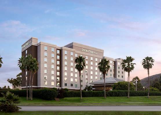 DoubleTree by Hilton San Francisco Airport North Bayfront 1