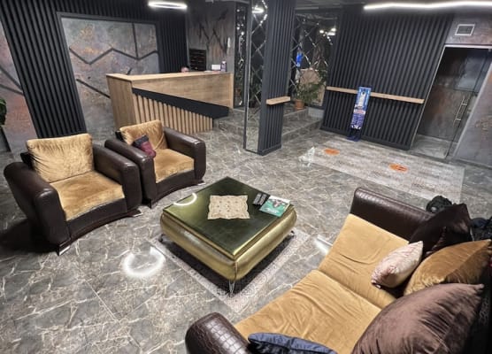 Orange Airport Hotel 1