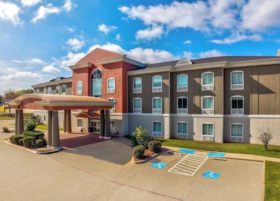 Holiday Inn Express & Suites ATHENS by IHG 1