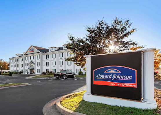 Howard Johnson by Wyndham Jackson 1