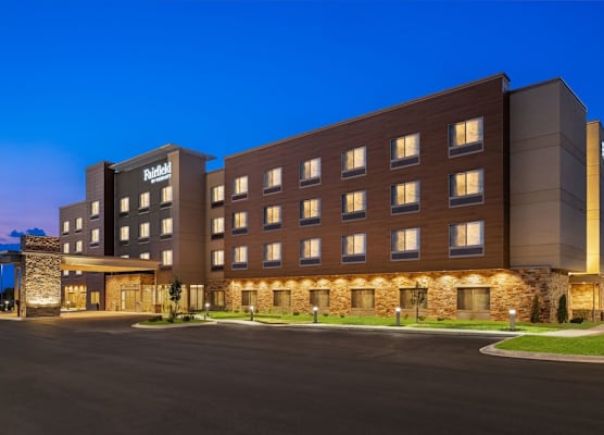 Fairfield by Marriott Inn & Suites Baraboo 1