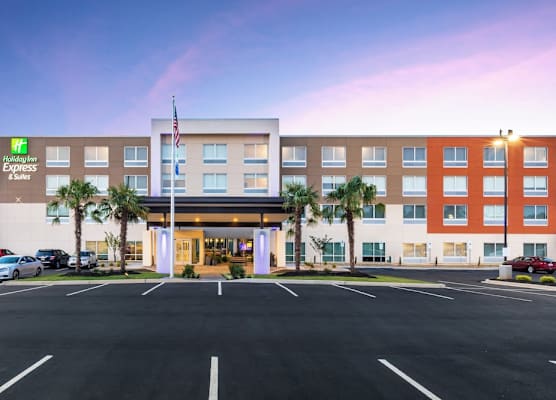 Holiday Inn Express & Suites GREENVILLE - TAYLORS by IHG 1