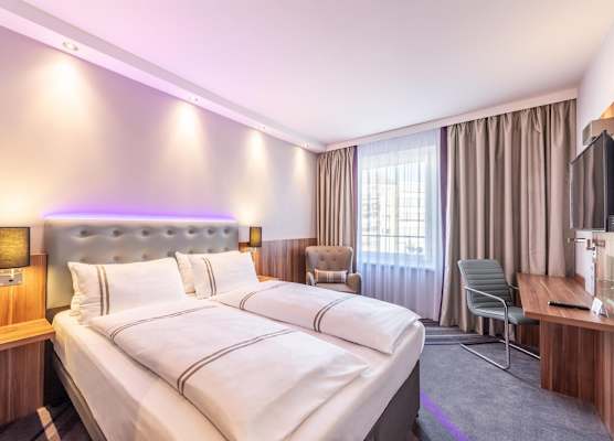 Premier Inn Düsseldorf City Centre 1