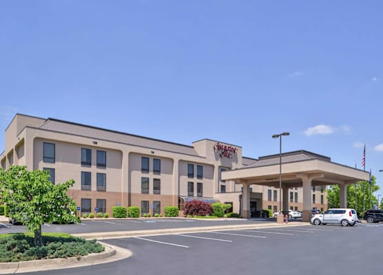 Hampton Inn Staunton 1