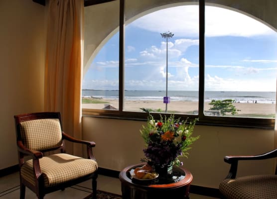 Paradise Isle Beach Resort 1