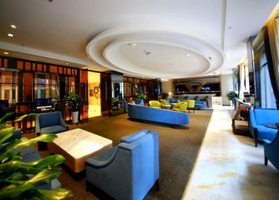 Howard Johnson Life Geckor Zhu 1