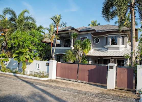 Baan Santhiya Private Pool Villas - Hotel style service with Free Tuk Tuk 1