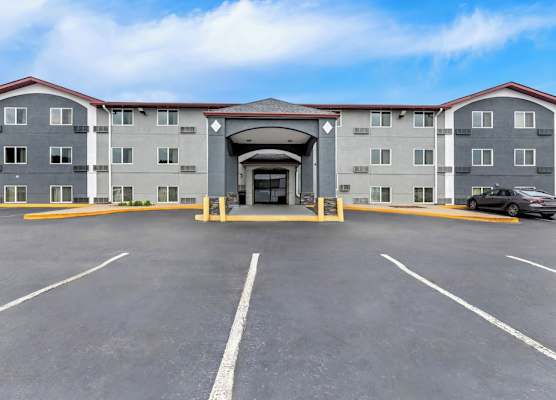 Red Roof Inn Huntsville, AL 1