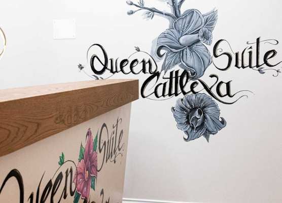Queen Cattleya Suite 1
