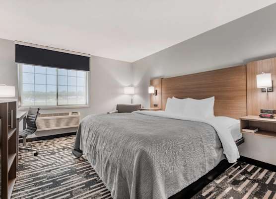 Quality Inn Chesterton near Indiana Dunes National Park I-94 1
