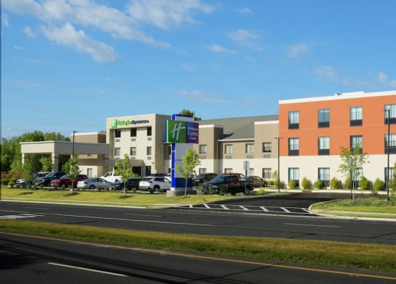 Holiday Inn Express & Suites WILLIAMSTOWN - GLASSBORO by IHG 1
