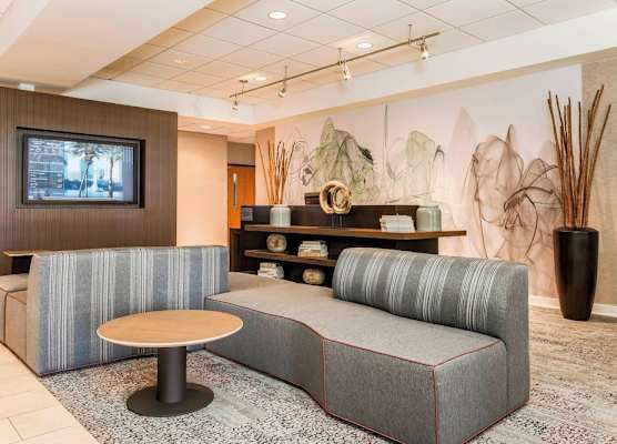 Courtyard by Marriott Orlando Lake Mary North 1