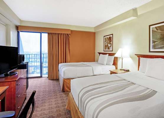 La Quinta by Wyndham Stamford / New York City 1