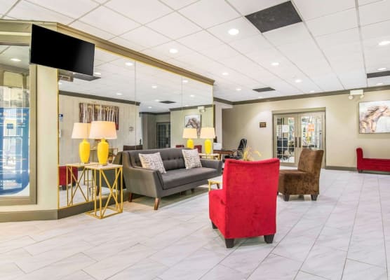 Quality Inn & Suites York East 1