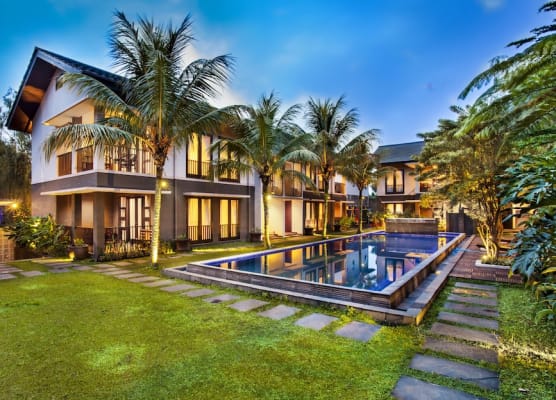 Summer Hills Hotel & Villas Bandung 1