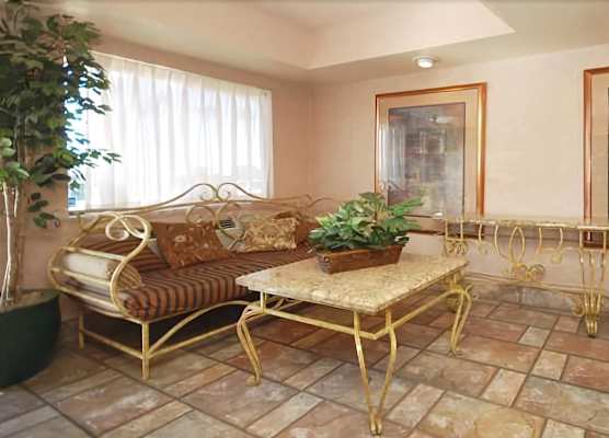 Ocotillo Apartments & Hotel 1