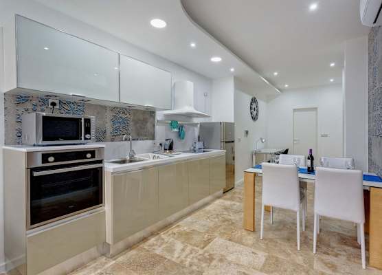 Modern 2 Bedroom Apartment in St Julians 1