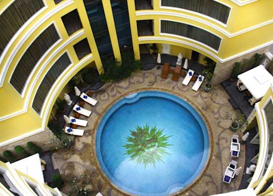 Four Seasons Place Pattaya 1