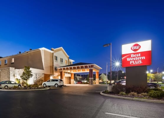 Best Western Plus Boardman Inn & Suites 1