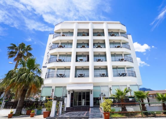 Aurasia Sea Side Hotel 1
