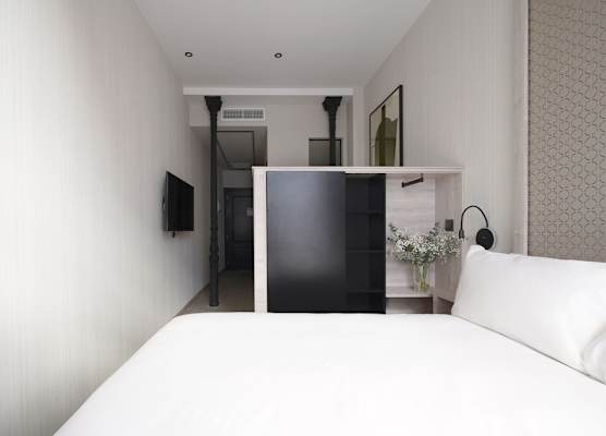 Numa Madrid Luna 1
