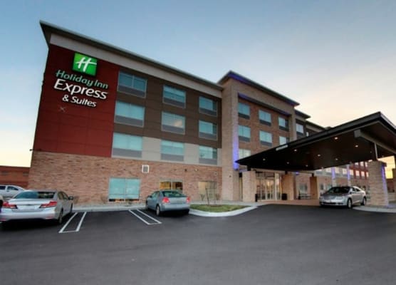 Holiday Inn Express & Suites DETROIT NORTH - ROSEVILLE by IHG 1