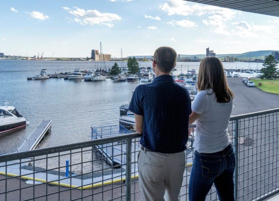 Park Point Marina Inn 1