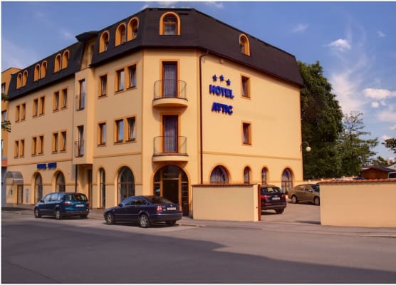 Attic Hotel 1