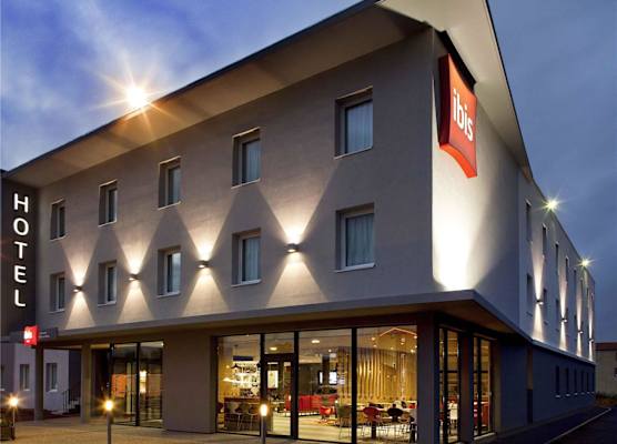 ibis Clermont Ferrand Nord Riom 1
