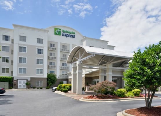 Holiday Inn Express Hotel & Suites Mooresville - Lake Norman by IHG 1