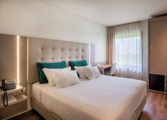 Oporto Airport & Business Hotel 1